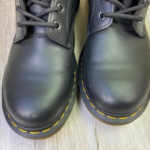 Dr. Martens 1460 Boots Womens Size 10 Black Original Smooth Leather Lace Up - Picture 5 of 14